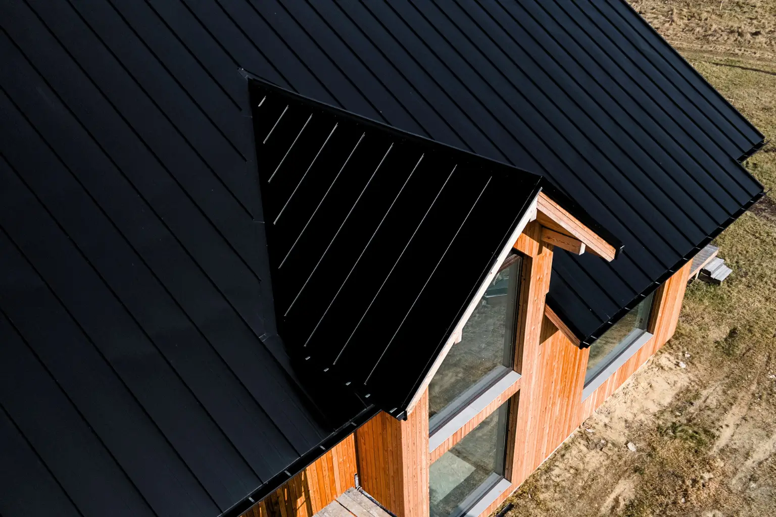 Looking for Metal Roofs in London? Here’s the Ultimate Maintenance Checklist to Keep It Strong Year-Round