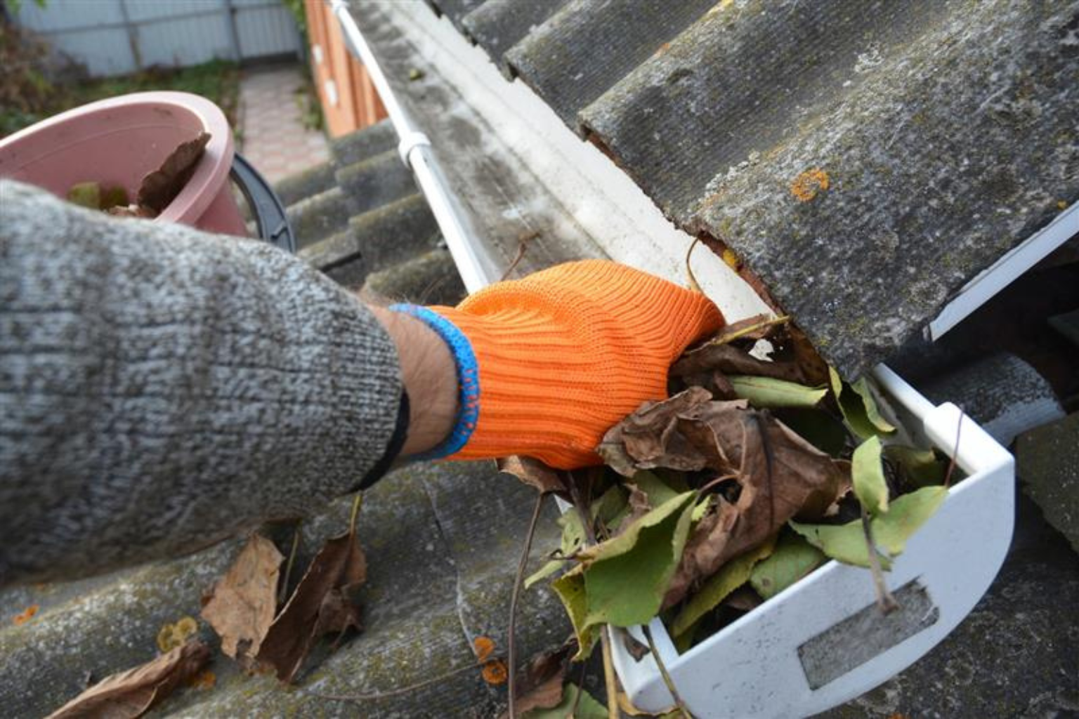 Leaky Gutters, Soaked Basement—How One Simple Eavestrough Fix Can Save Your Home
